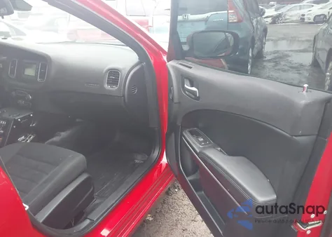 2016 Dodge Charger Police z USA, uszkodzony, nr VIN 2C3CDXAT3GH223324